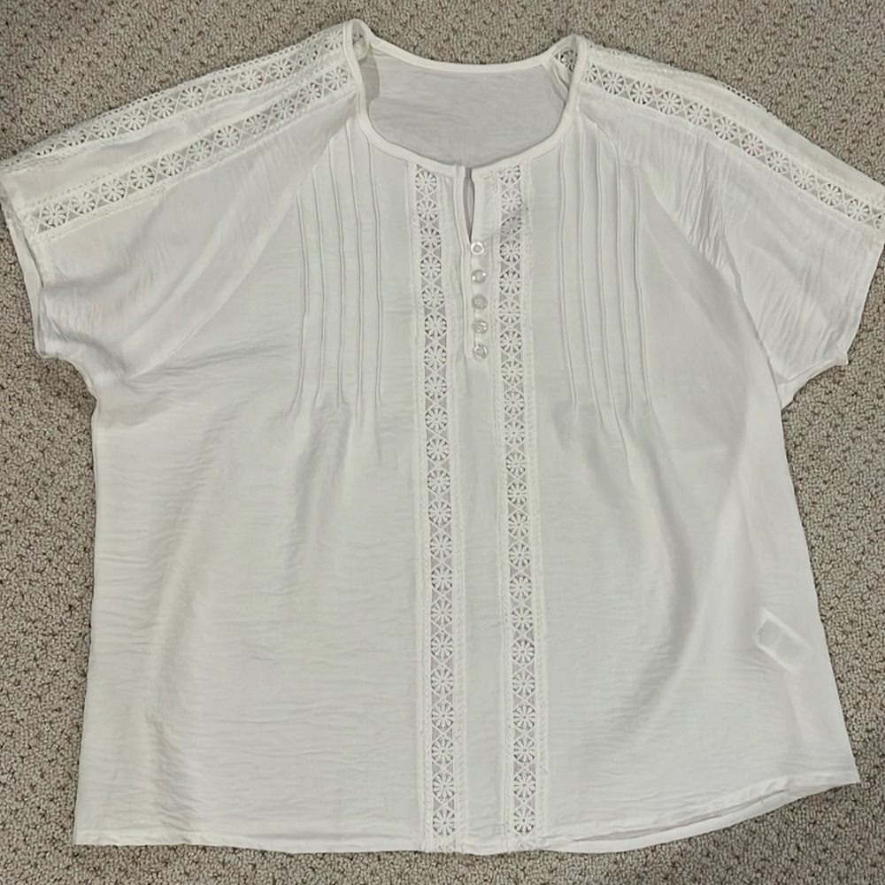 Cupshe size large, white, Lacey, short sleeve top
